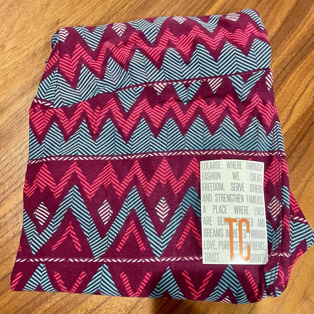 NWT Lularoe T/C Tall & Curvy Leggings